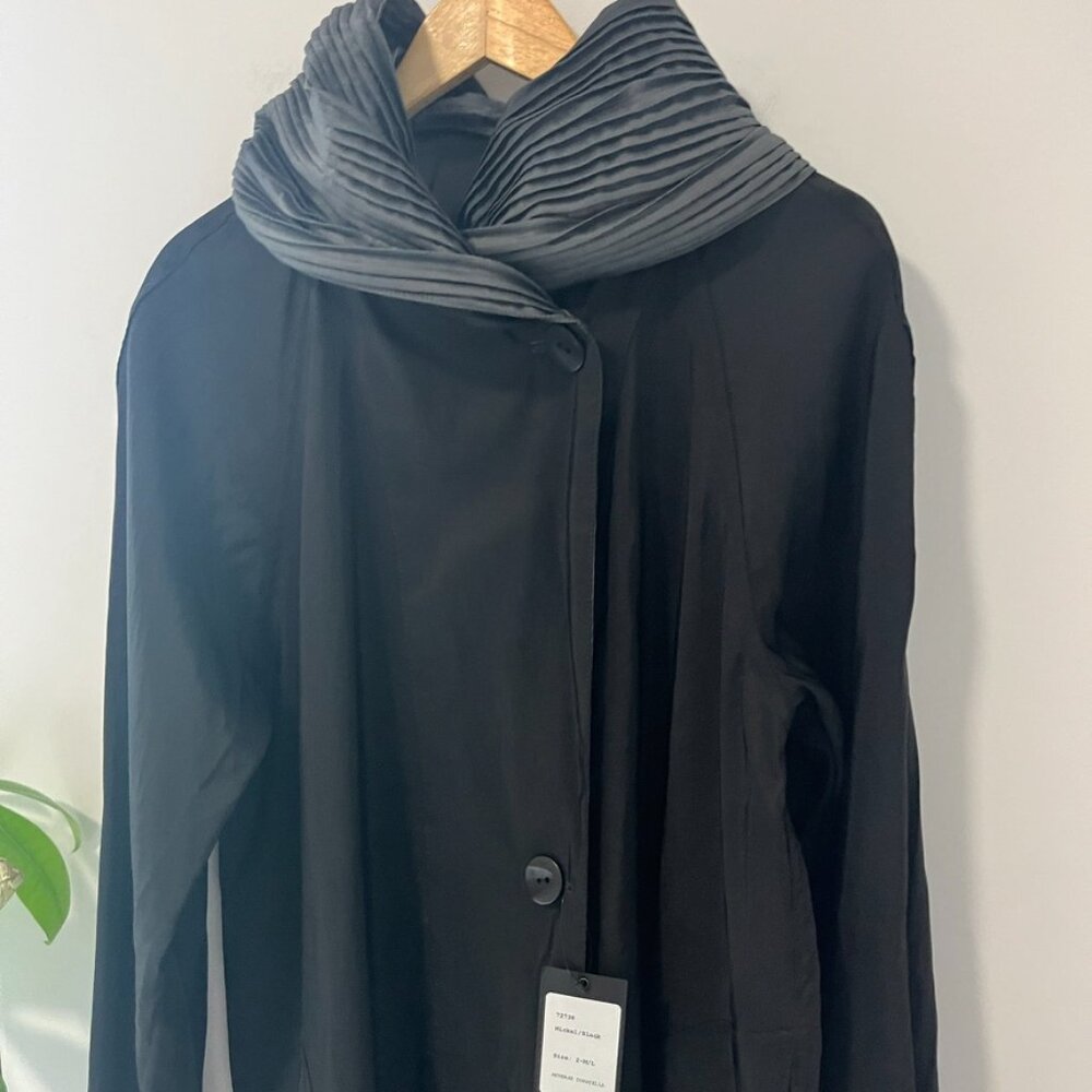 NEW Mycra Pac Nickel/Black Reverse Donatella Raincoat Size Medium/Large - Picture 4 of 8
